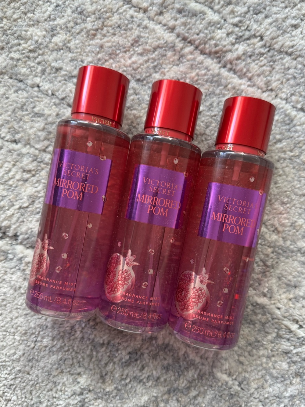 Victoria Secret- mirrored pom fragrance mist